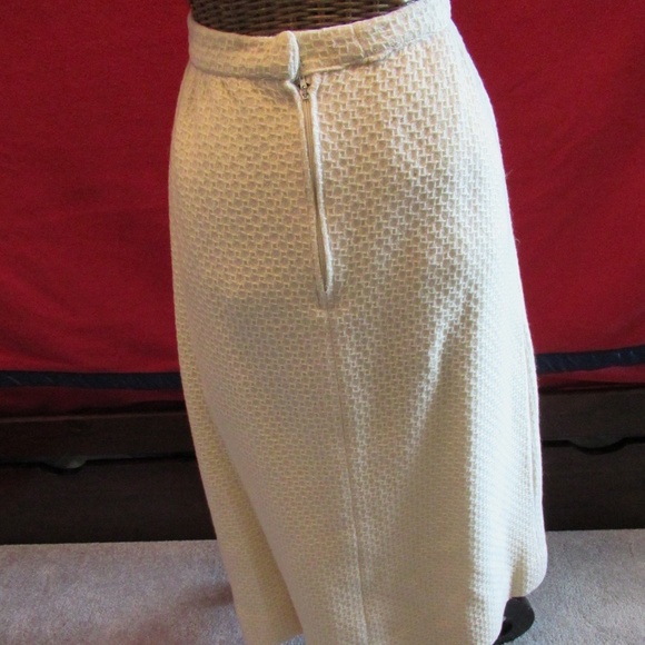 Rona New York 2 piece skirt set - Picture 5 of 12